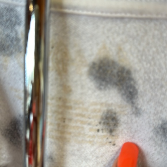 Def Leppard Sweatshirt USED . Worn but looks comphy - Picture 4 of 7